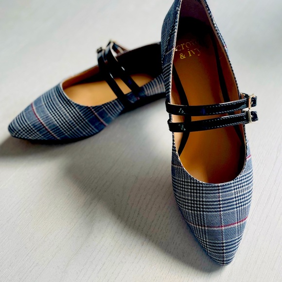 NIB!! Crown & Ivy Plaid Shoes - Picture 1 of 7